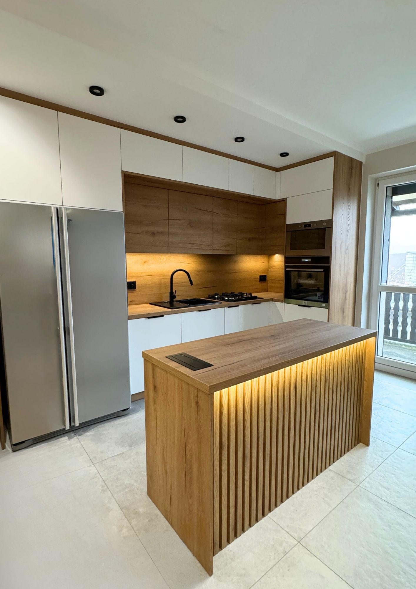 Modern Kitchen with an Island in Leszno