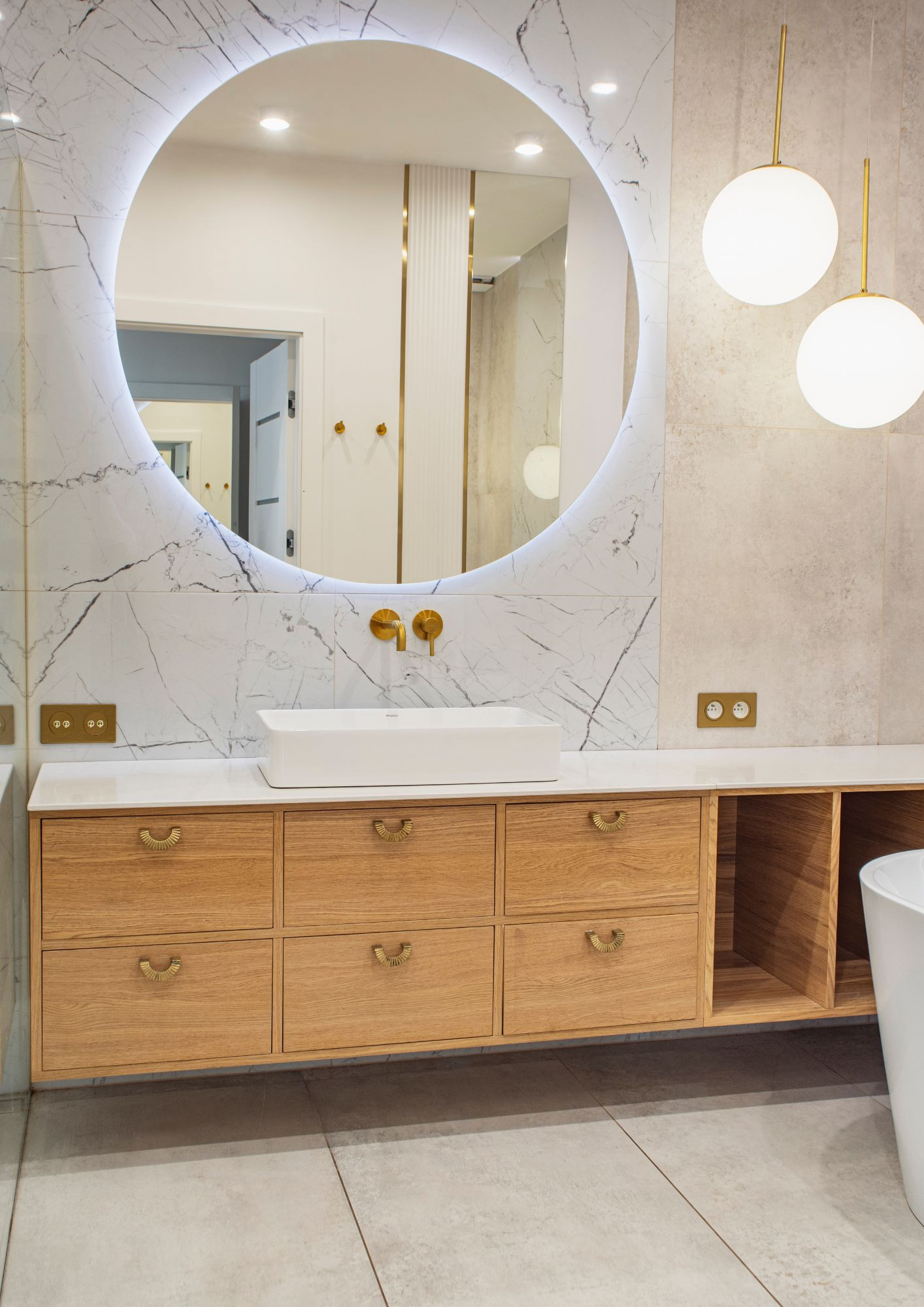 Custom-made vanity cabinet. Custom bathroom furniture in Poznań Custom-made vanity cabinet. Custom bathroom furniture in Poznań