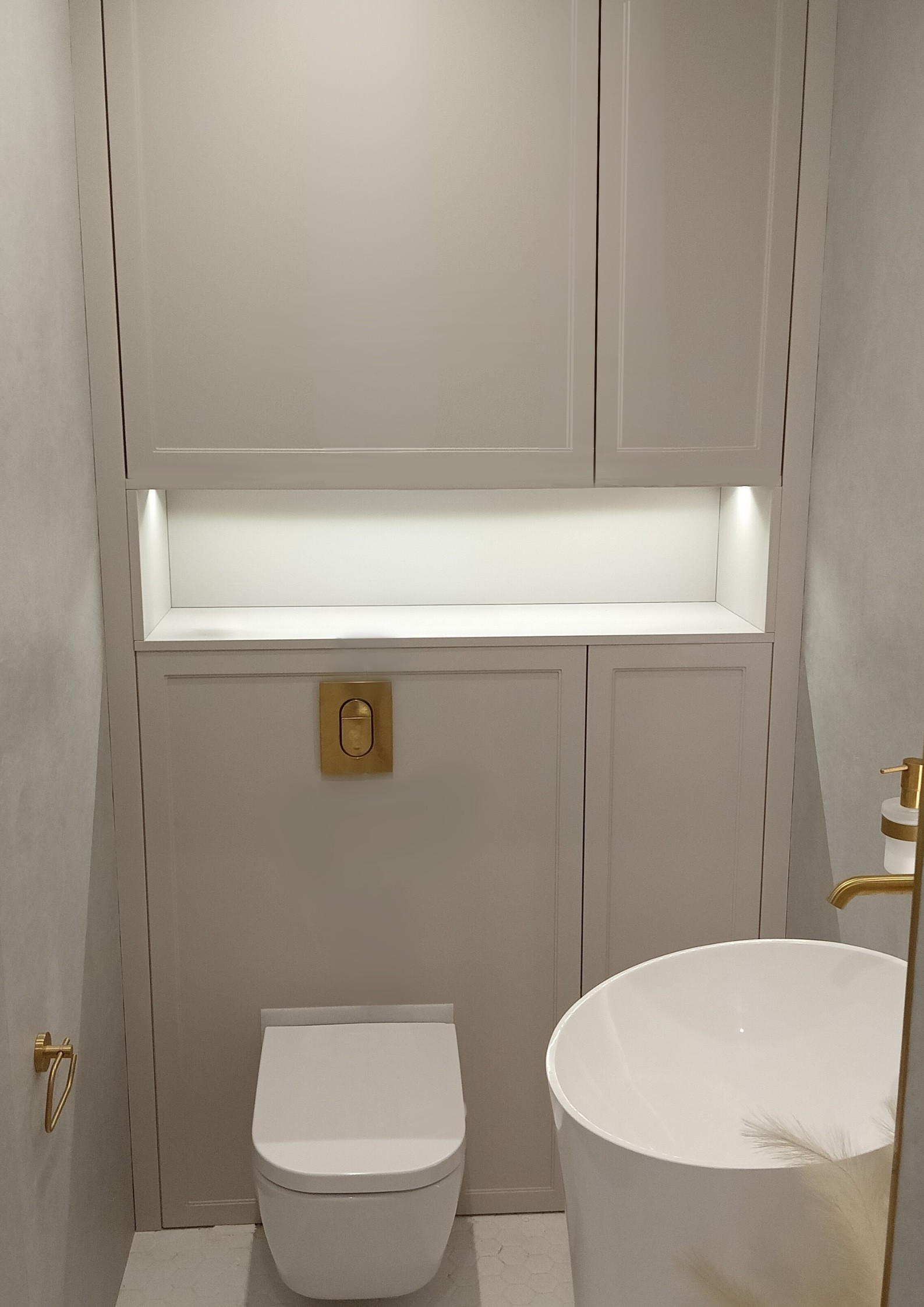 Modern cabinet above the toilet—order custom-made Modern cabinet above the toilet—order custom-made