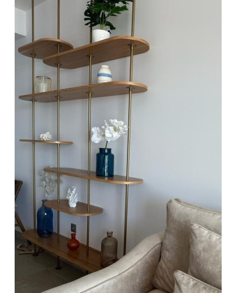 AIDA - nowoczesny regał z czarnego forniru dębowego AIDA - nowoczesny regał z czarnego forniru dębowego