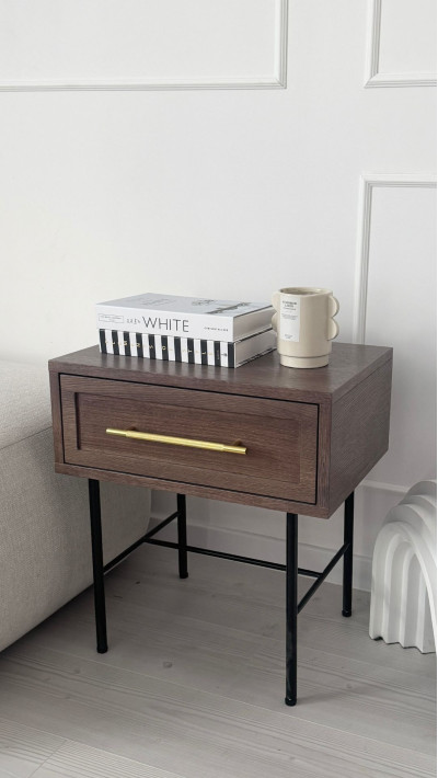 AZIZA Nightstand – Elegant Design with a Drawer and a Gold Handle