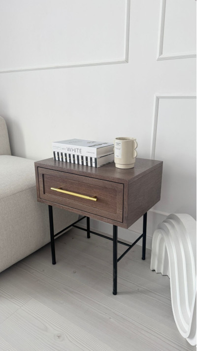 AZIZA Nightstand – Elegant Design with a Drawer and a Gold Handle