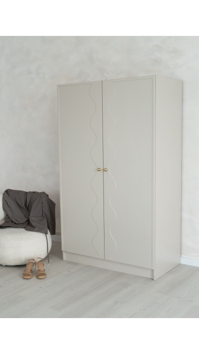 szafa kaszmir z frezowanymi frontami MDF, elegancka szafa do sypialni w stylu modern classic