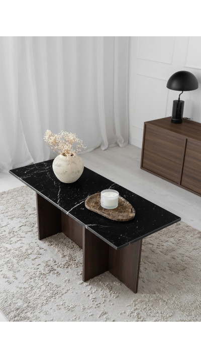 Stolik SOREN z czarnym blatem ze spieku Nero Marquina i ciemną podstawą Stolik SOREN z czarnym blatem ze spieku Nero Marquina i ciemną podstawą