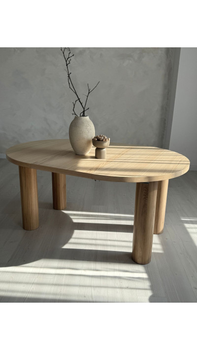 Designerski stół drewniany rozkładany – elegancki stół do jadalni