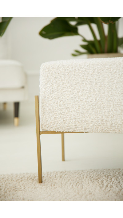 Puf BROOKE BOUCLE GOLD z boucle i złotą podstawą | Elegancja i wygoda