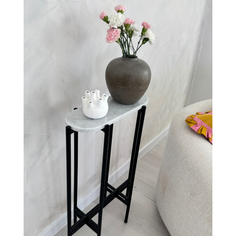 Złota konsola TRIXA z eliptycznym blatem z marmuru | Styl glamour i lekkość