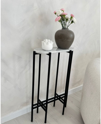 Złota konsola TRIXA z eliptycznym blatem z marmuru | Styl glamour i lekkość