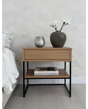 Nowoczesne małe szafki nocne z szufladą.