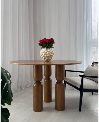 Stół okrągły dębowy brunatny z toczonymi nogami | Drewniany stół do jadalni