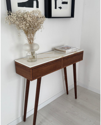 Toaletka MERYL na Skośnych Dębowych Nogach w Kolorze Brunatnym