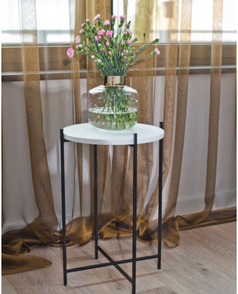 Stolik pomocniczy YASMINE czarny metalowy do salonu