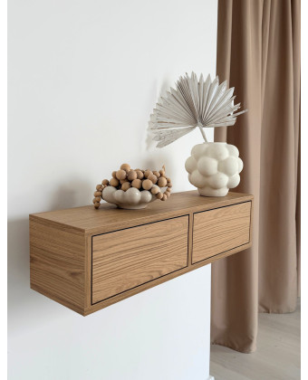 Wąska konsola wisząca TIMI | podwieszana szafka z drzwiami.