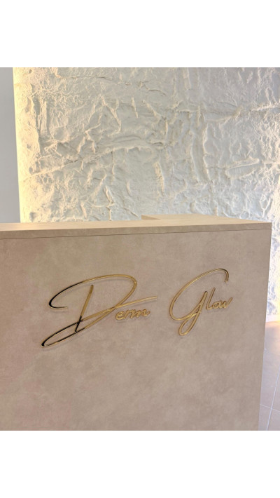 Recepcja RAYS – nowoczesna lada do salonu beauty i fryzjerskiego | Papierówka