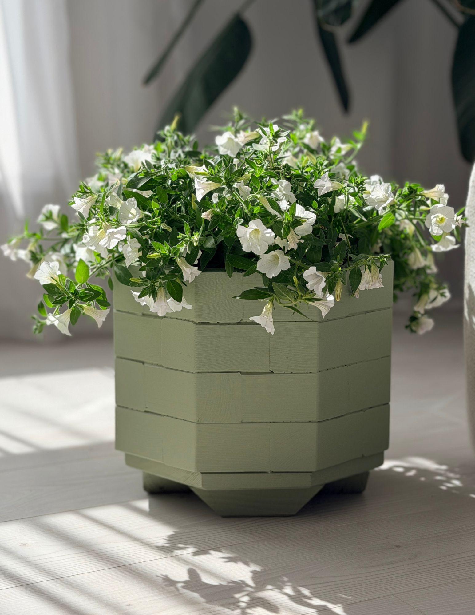 SAGE Drewniana Donica Ogrodowa Ośmiokątna 30x30 - Prezent na Dzień Mamy