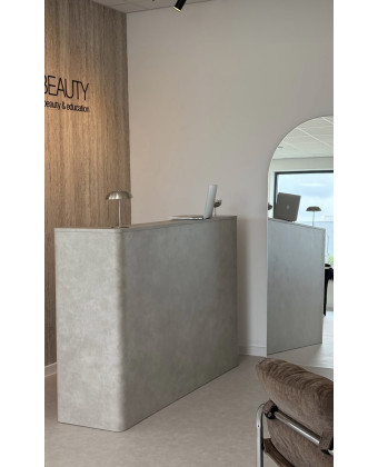 RAYS Reception Desk – A Modern Counter for Beauty Salons and Hair Salons | Papierówka