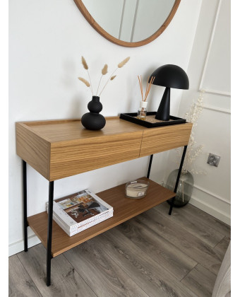 The modern black MUSH MINI BLACK lamp—an elegant addition to your console table and decor The modern black MUSH MINI BLACK lamp—an elegant addition to your console table and decor