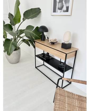 MALMO Wall-Mounted Console Table with an Oak Top, Black Shelf, and Drawer – Modern Design MALMO Wall-Mounted Console Table with an Oak Top, Black Shelf, and Drawer – Modern Design