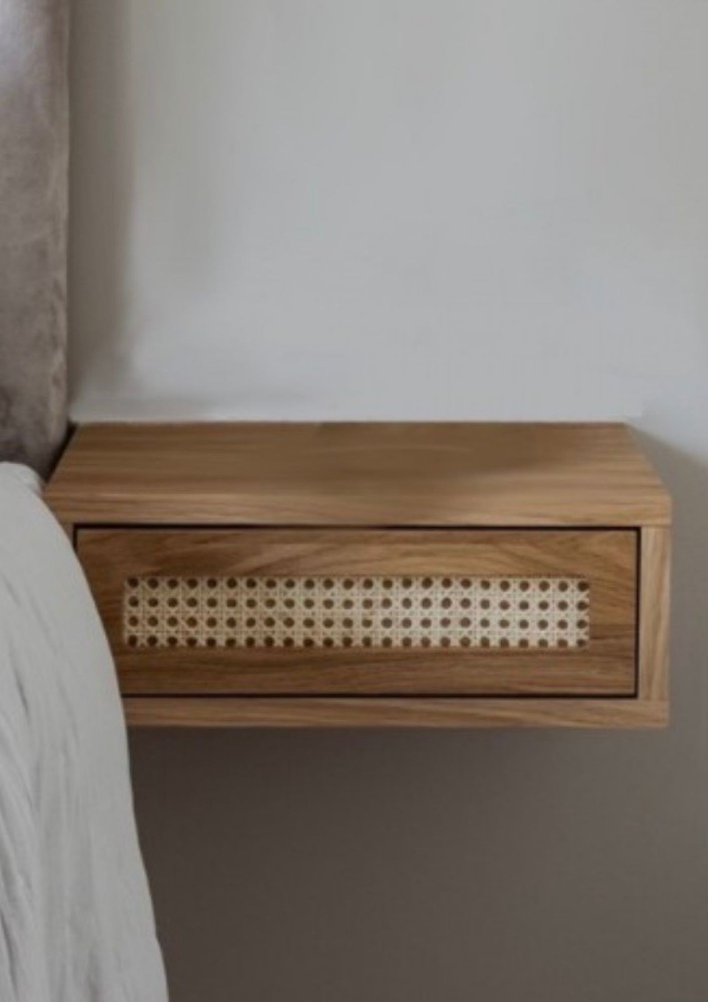 MILEY RATTAN Wall-Mounted Nightstand with a Front Made of Natural Woven Rattan MILEY RATTAN Wall-Mounted Nightstand with a Front Made of Natural Woven Rattan