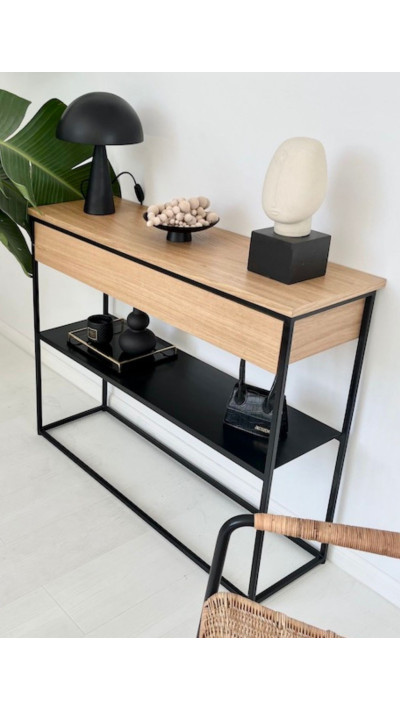 MALMO Wall-Mounted Console Table with an Oak Top, Black Shelf, and Drawer – Modern Design MALMO Wall-Mounted Console Table with an Oak Top, Black Shelf, and Drawer – Modern Design