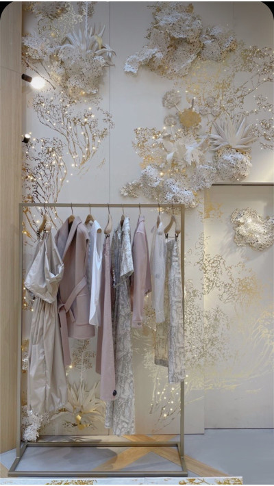 Gold Simple Freestanding Store Hanger